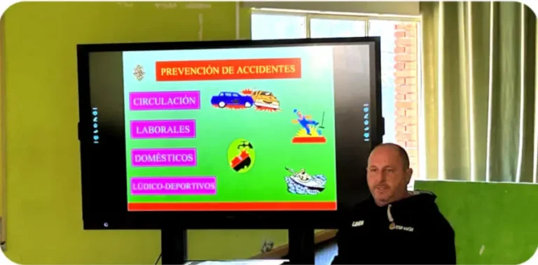 Monitor de Cosa Nuesa muestra una presentación sobre los accidentes de tráfico